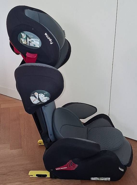 Seggiolini per auto: Kinder Autositz 15 - 36 kg – Usato da Basel venduto da Bernhard_C 2