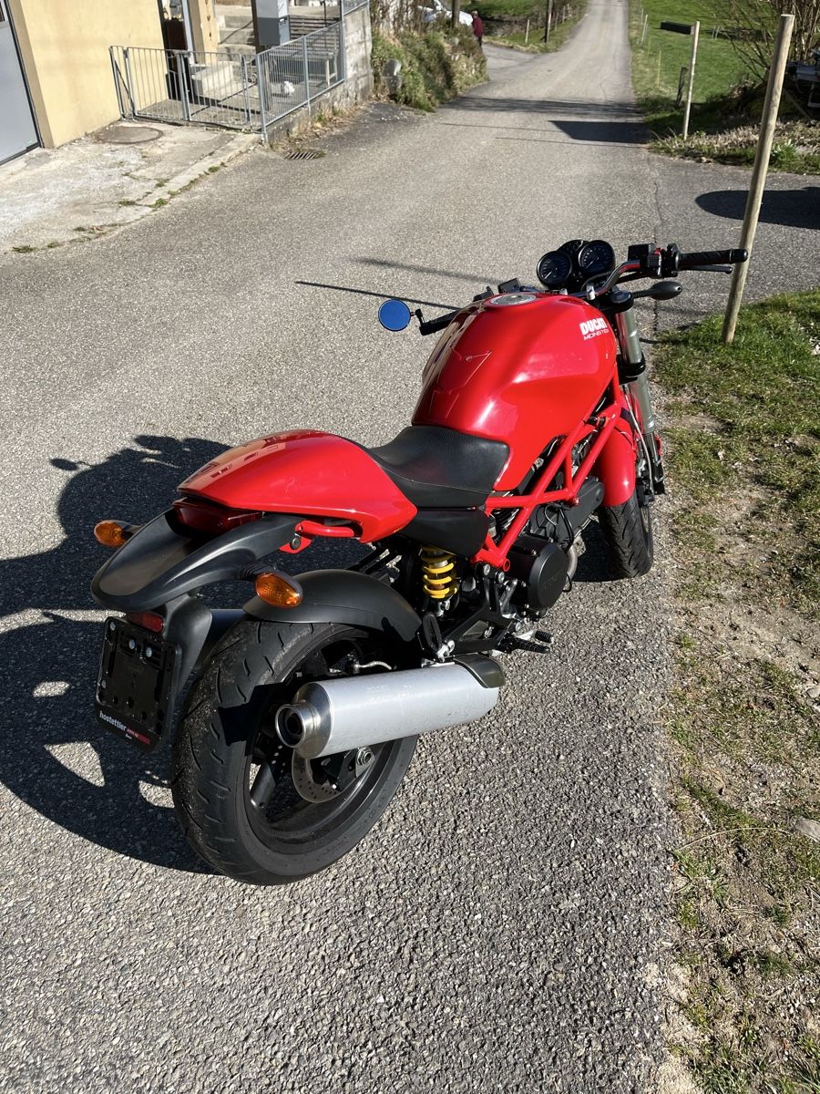 Ducati Strasse: Ducati Monster M695 – Gebraucht aus Madiswil von _patschu_ 2