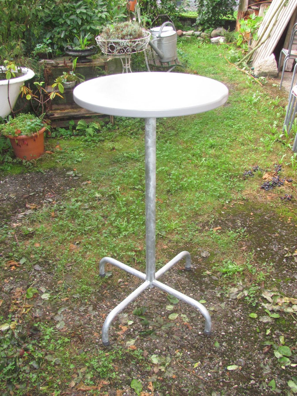 Tavoli: MOOBEL 60cm Stehtisch Bartisch Gartentisch METALL – Usato da Malters venduto da Monark