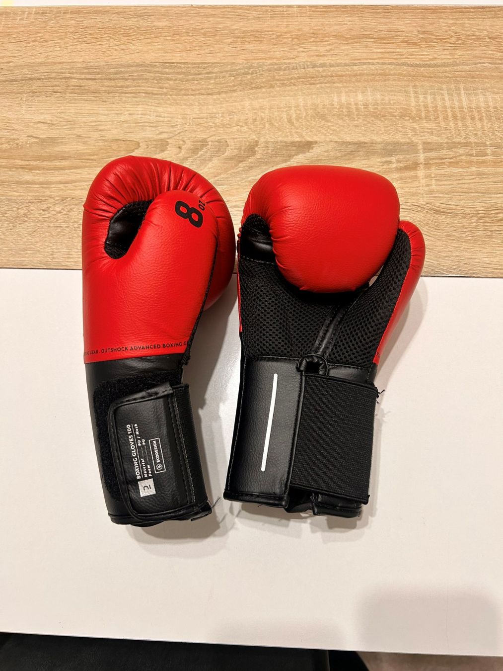 Guanti & manicotti: Boxhandschuhe Outshock Grösse 8 (Decatholn) – Nuovo (secondo la descrizione) da Horgen venduto da Sunshine_12399