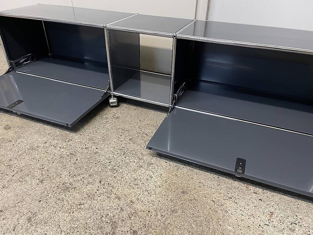 USM Mobili TV: Usm Haller Lowboard / TV Möbel Anthrazit – Usato da Basel venduto da M.Secondhand 2