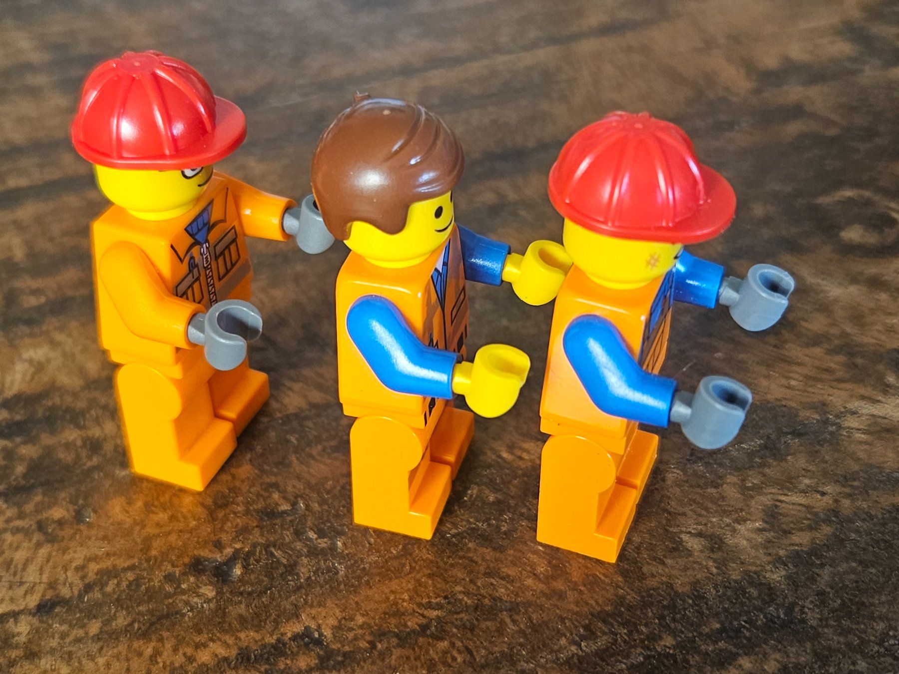 Lego Kit di costruzioni: lego lot de 3 figurines – Usato da Confignon venduto da Ecrofigs 3