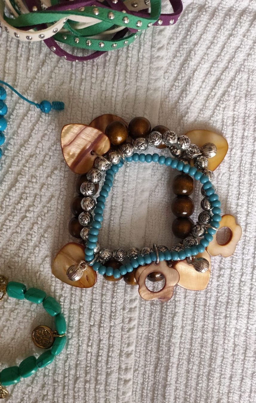 Bracelets: Armbänder – D'occasion à Luzern par Luzern_Energy 1