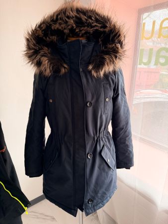 Winterjacke mit Kapuze und Kunstfell, von Only gr S