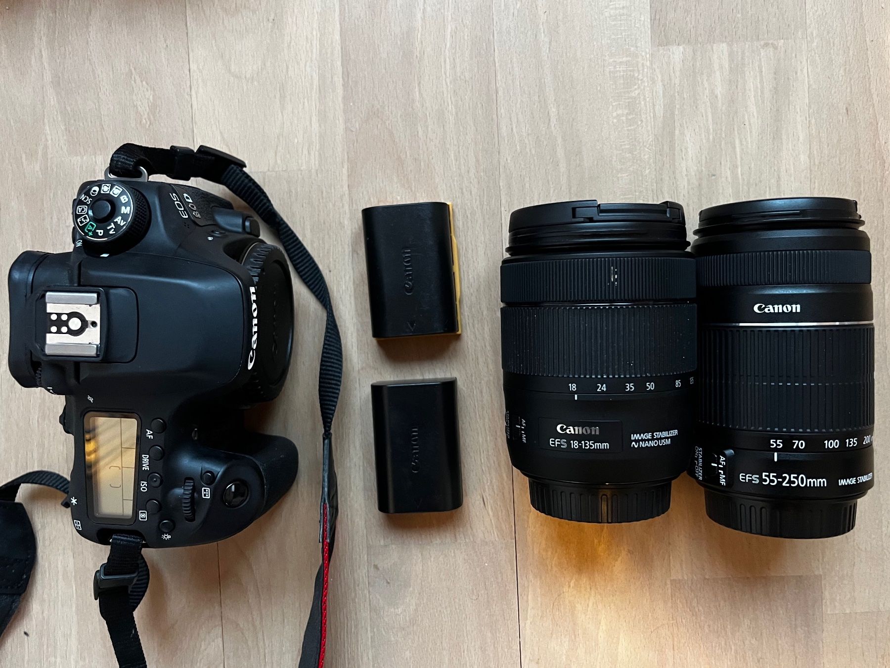 Canon Kamera: CANON EOS 80D & 2 OBJEKTIVE – Gebraucht aus Meilen von  1