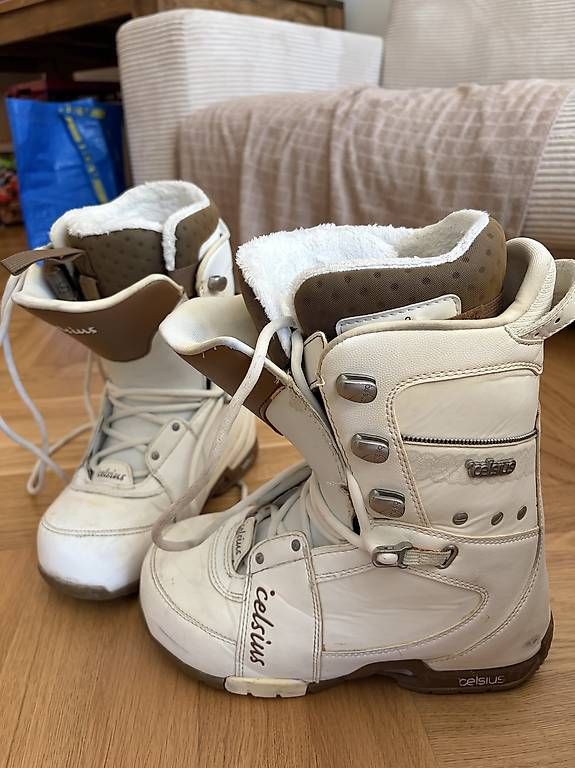 Chaussures femmes: Snowboardschuhe Grösse 42 – D'occasion à Zürich par milinda 1