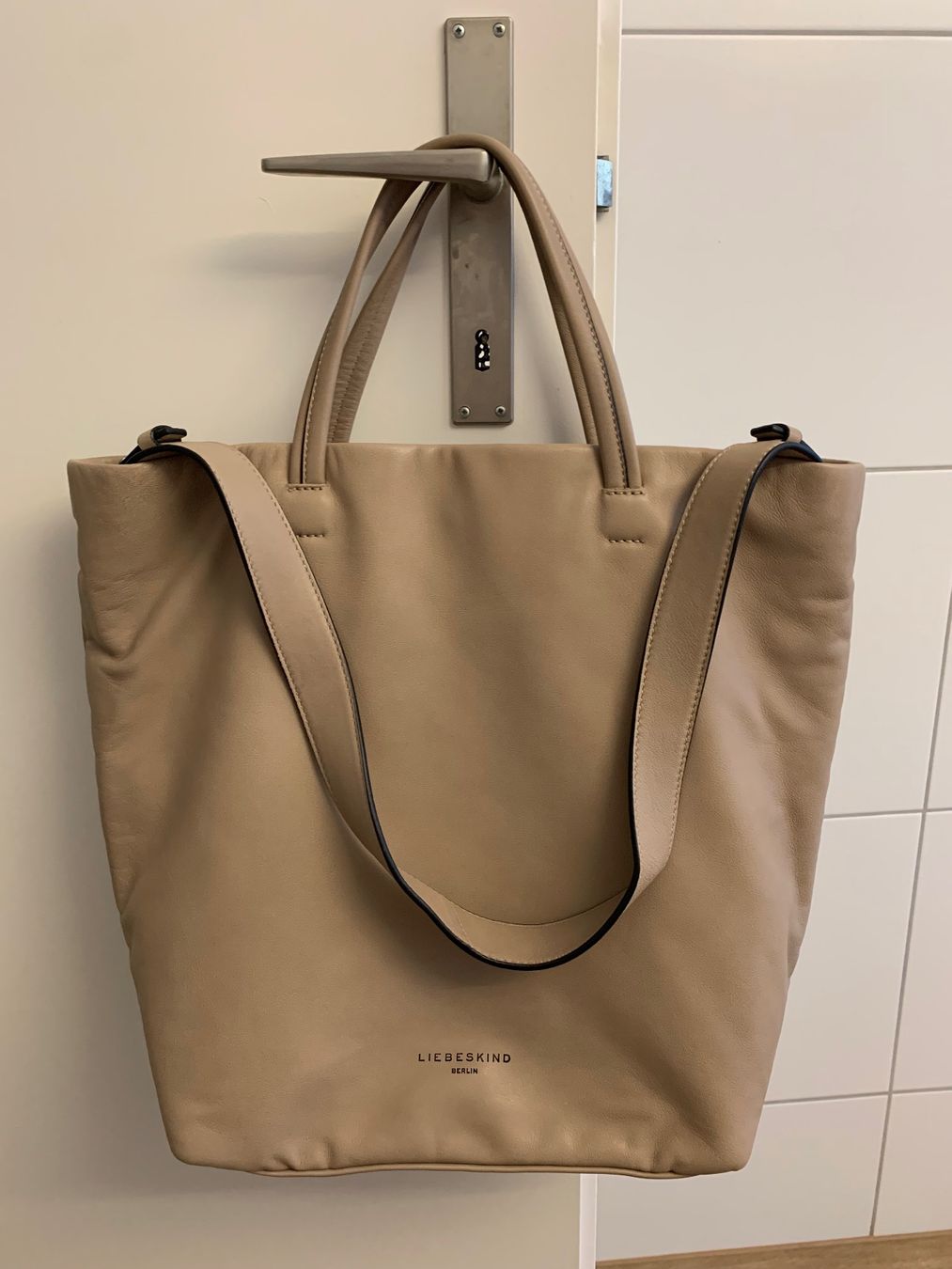Liebeskind Borse da donna: Liebeskind Tasche Hera Tote L – Usato da Enggistein venduto da THE-IGOR