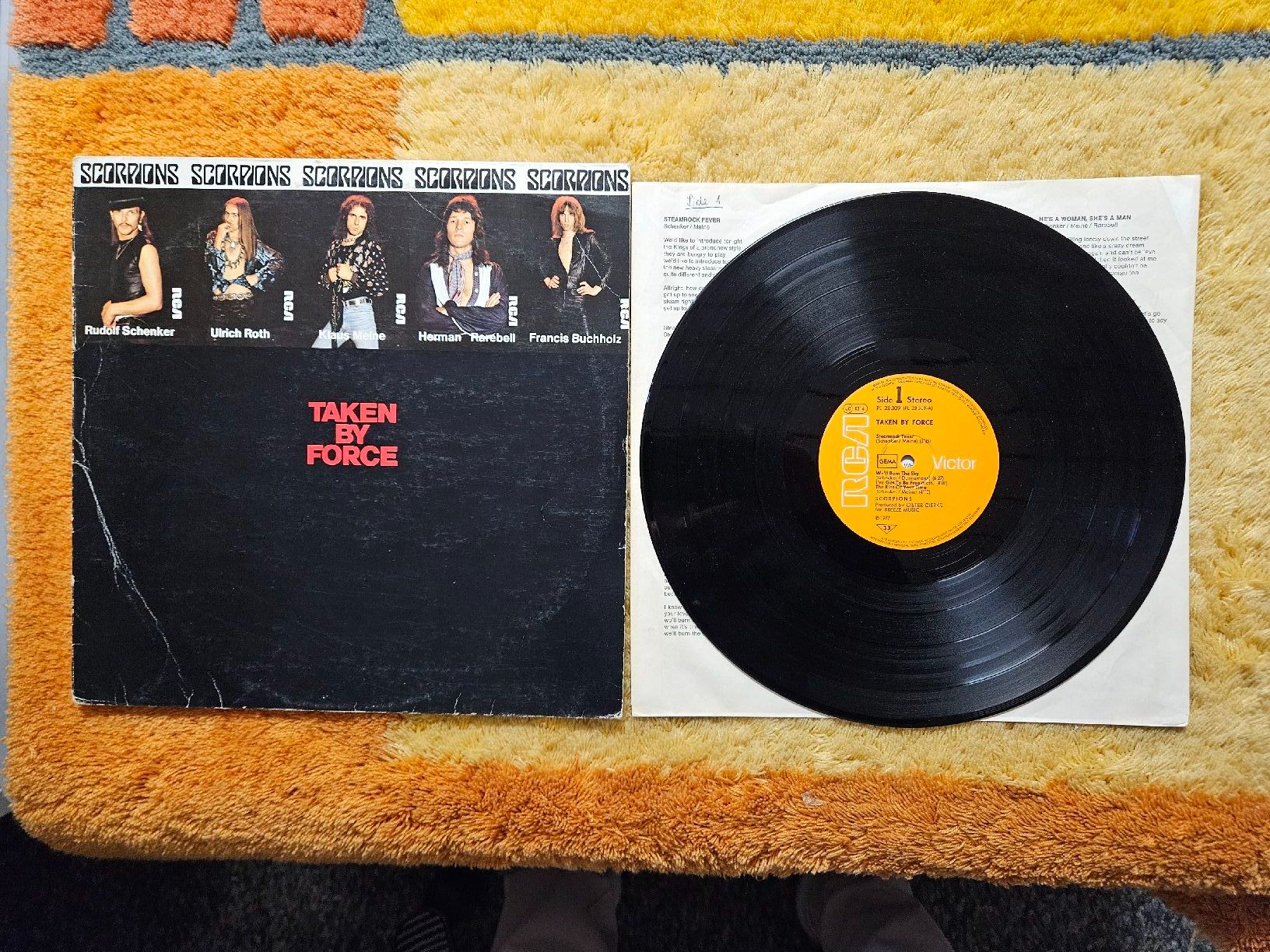 Dischi in vinile: Scorpions Schallplatte Lp - Taken by Force – Nuovo (secondo la descrizione) da Lyss venduto da Alexine