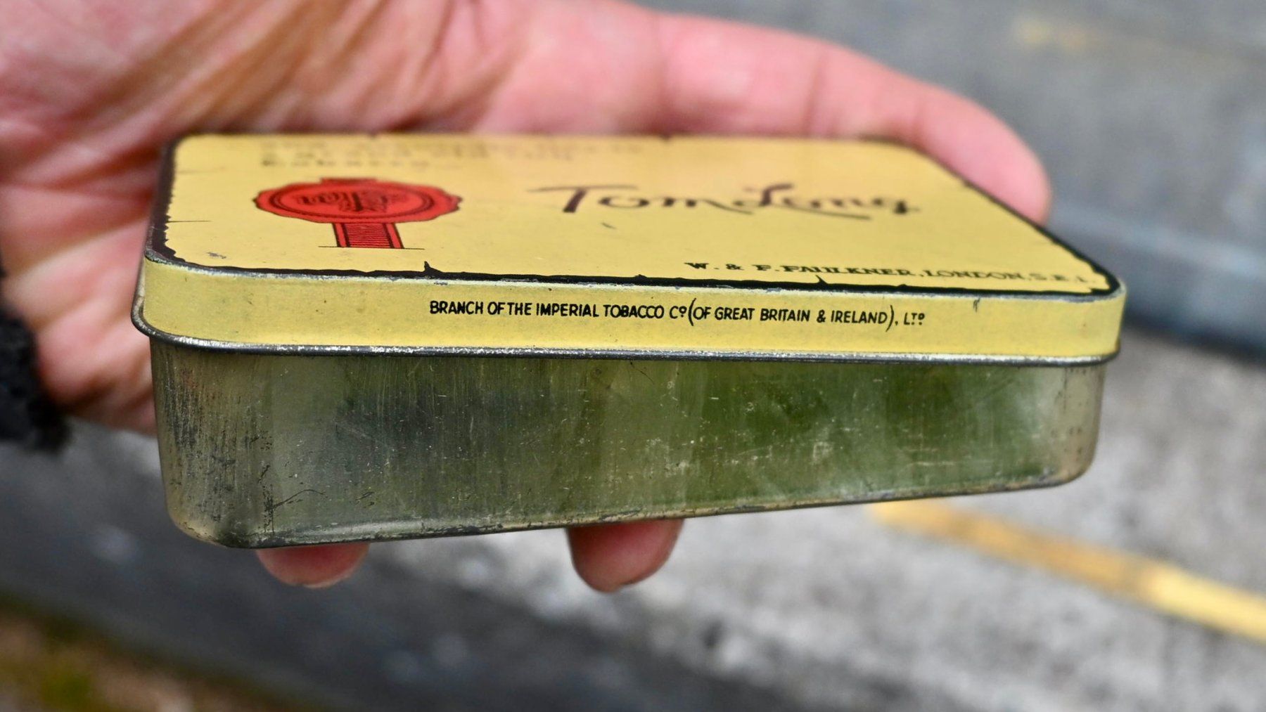 Dosen: alte  BLECHDOSE Tom Long LONDON Tobacco – Gebraucht aus Pfaffhausen von mono_rec 9
