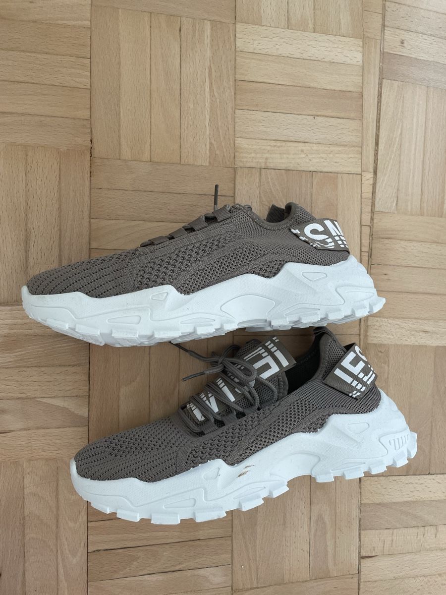 Scarpe da uomo: Sneaker beige grau braun – Nuovo (secondo la descrizione) da Luzern venduto da Kim037 1