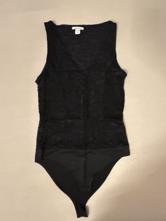 Schwarzer Amisu Body mit Spitze, Grösse S - neuwertig!