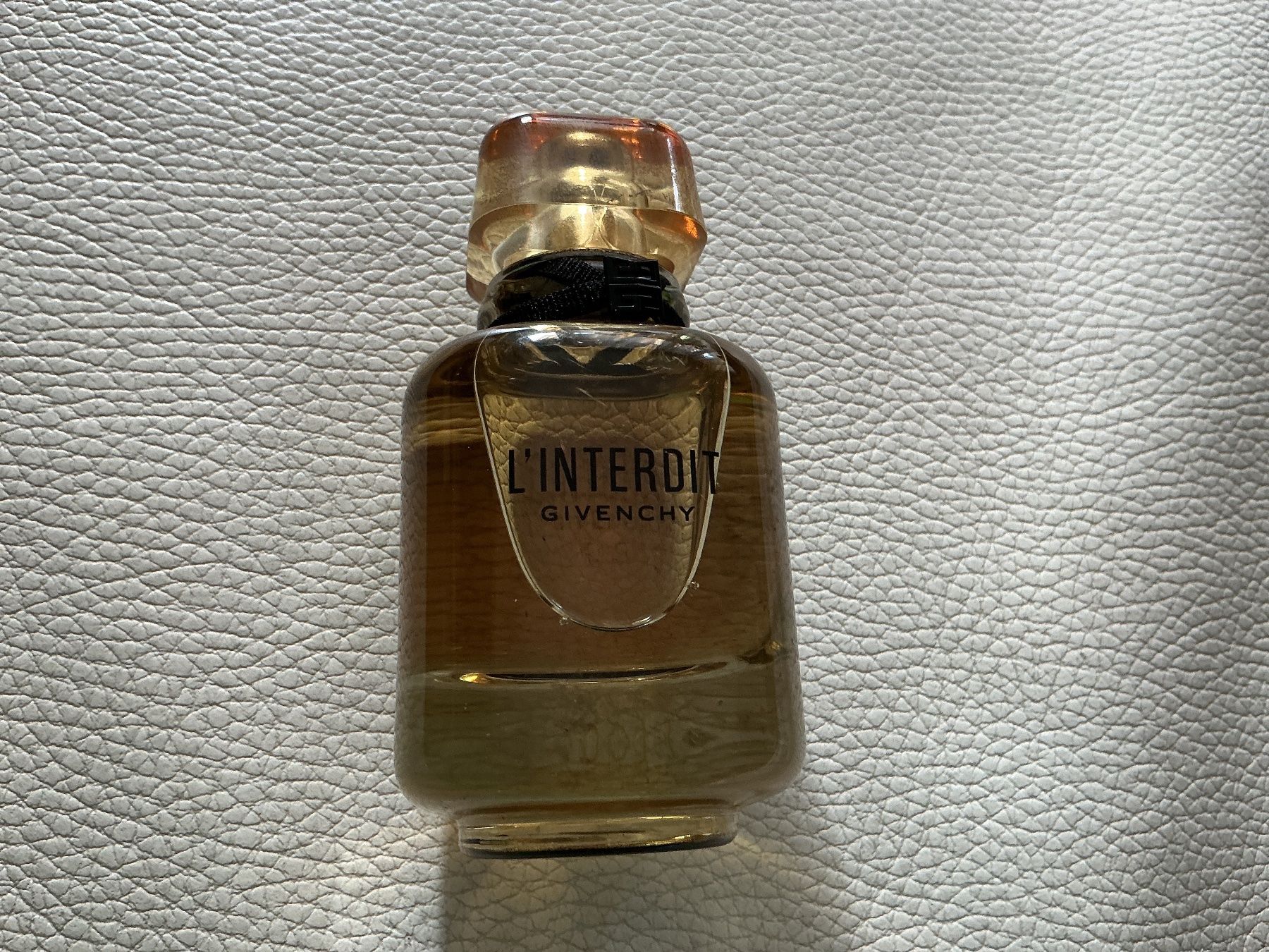 Givenchy Parfums & Eau de Toilette: L'Interdit Eau de Parfum 50ml voll – D'occasion à Wettingen par Andres54