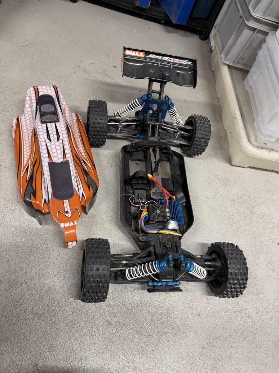 Modellismo RC: RC Buggy D-Max Dirt Attack 6S gebraucht – Usato da Dielsdorf venduto da den_r7sk
