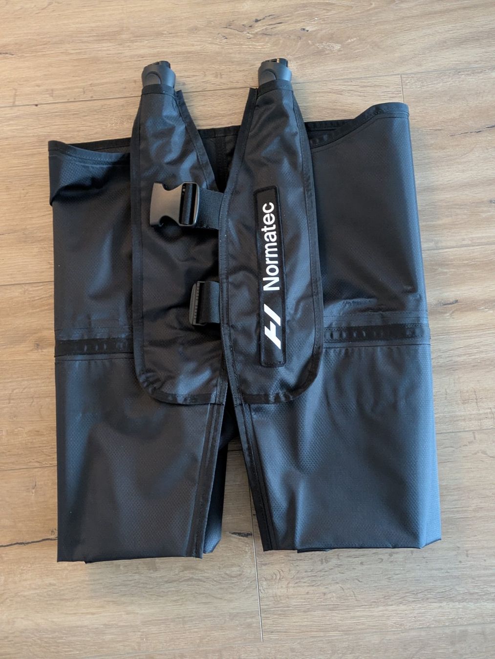 Hyperice Massagegeräte: Normatec 3.0 Leg + Hips System – Gebraucht aus Steinhausen von joe_5qvm 1