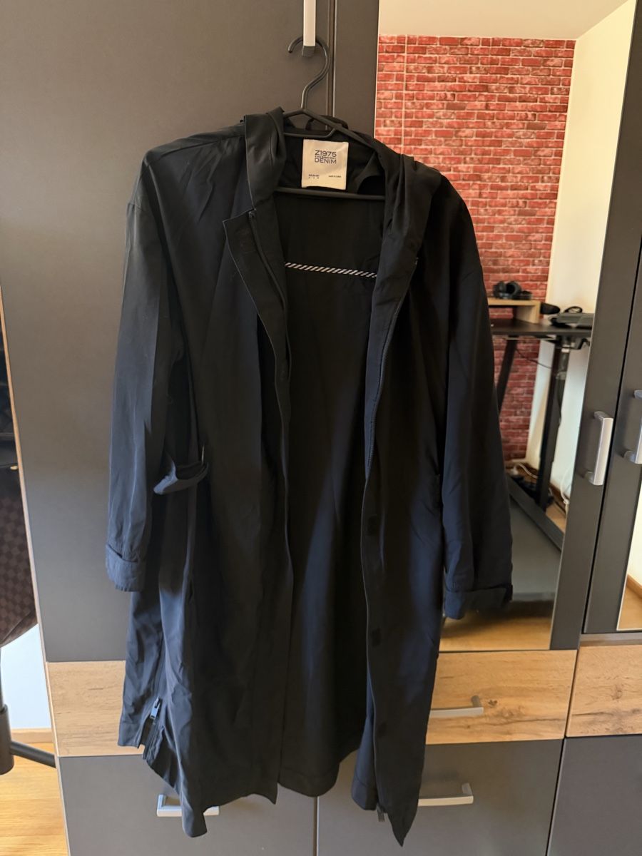 Zara Manteaux: Zara coat black – D'occasion à Hausen AG par nik_9sg2