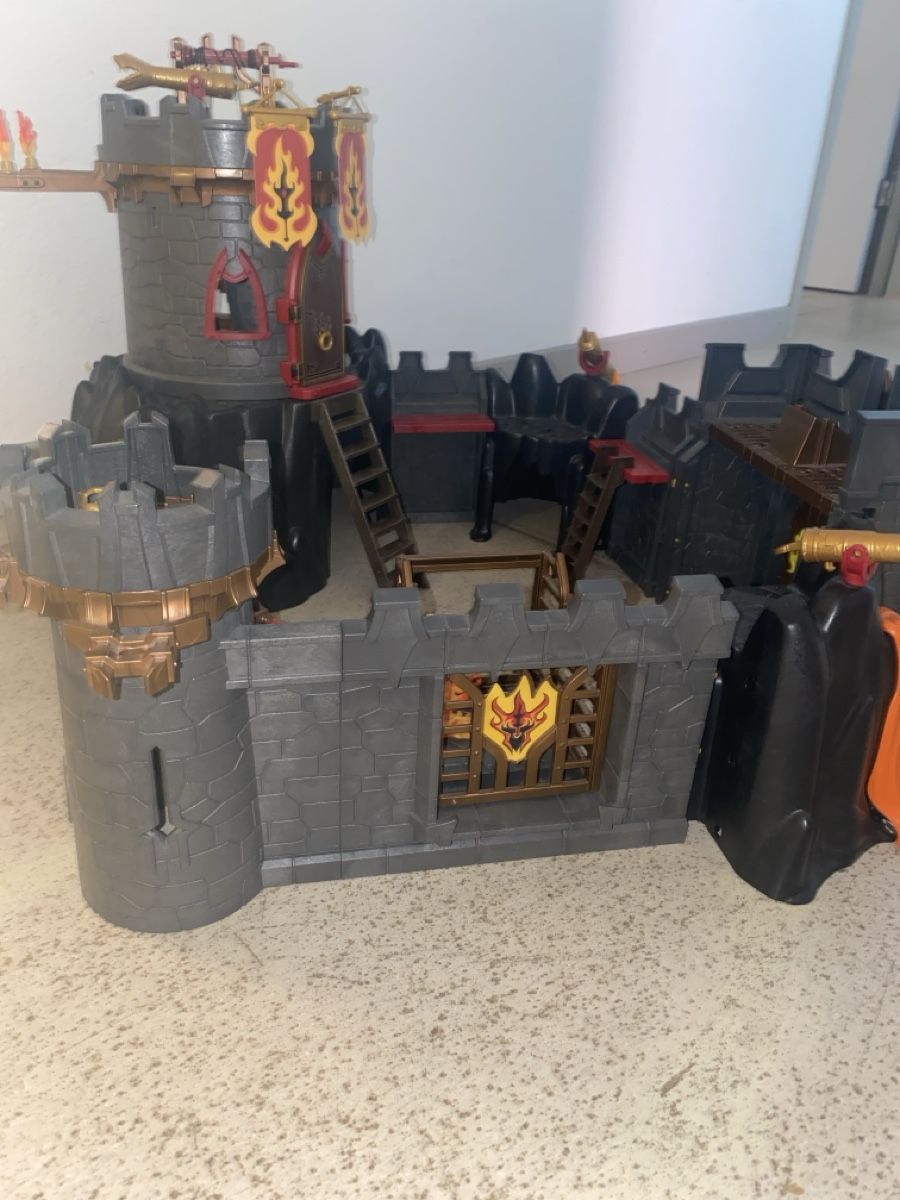 Playmobil Spielzeuge: Playmobil Ritterburg – Gebraucht aus Zürich von honey-k 1