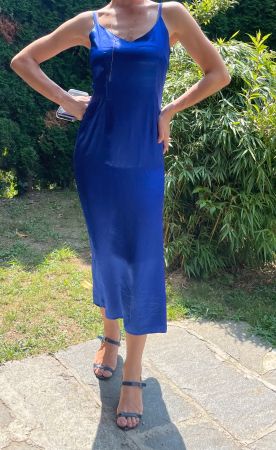 Elegante abito blu di raso taglia S👗✨