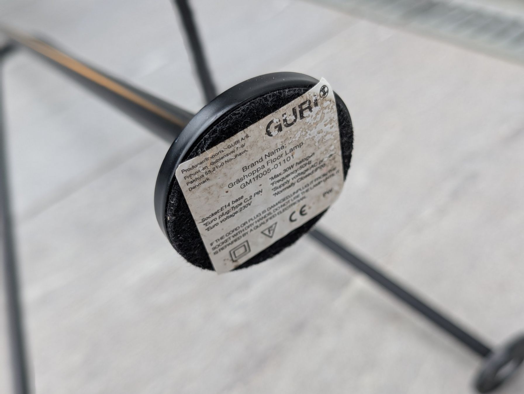 Gubi Lampen: Gubi Gräshoppa Stehleuchte schwarz Grashopper – Gebraucht aus Rotkreuz von CRLNSC 5