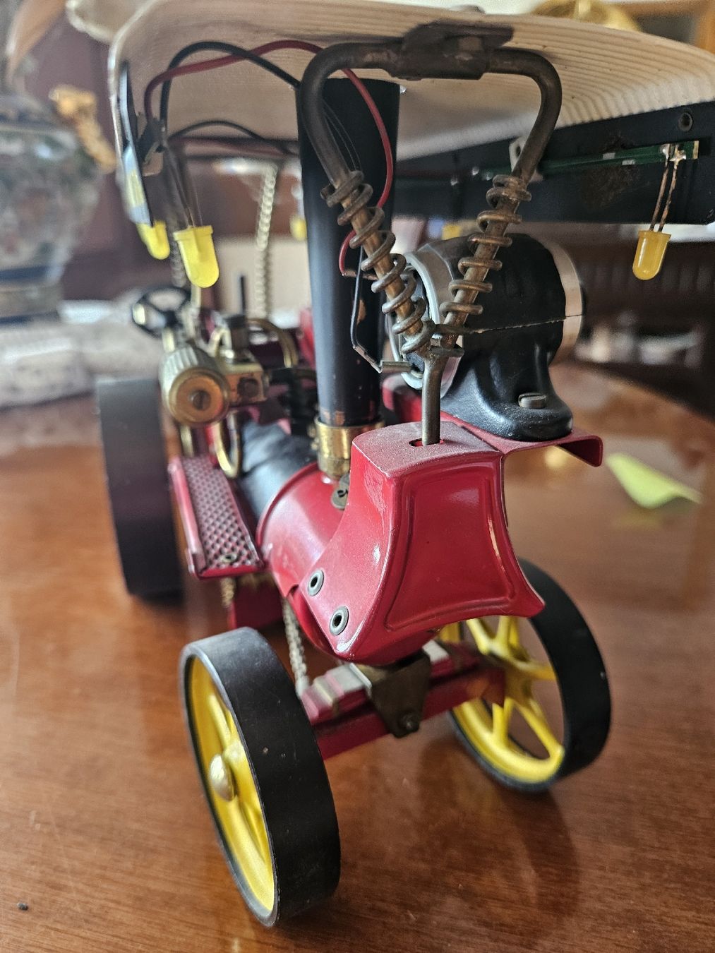 Wilesco Kit di modellismo & Modellini statici: Wilesco D409 Showman's Engine / Dampftraktor mit LED-Beleuch – Usato da Frauenfeld venduto da Elvis93 5