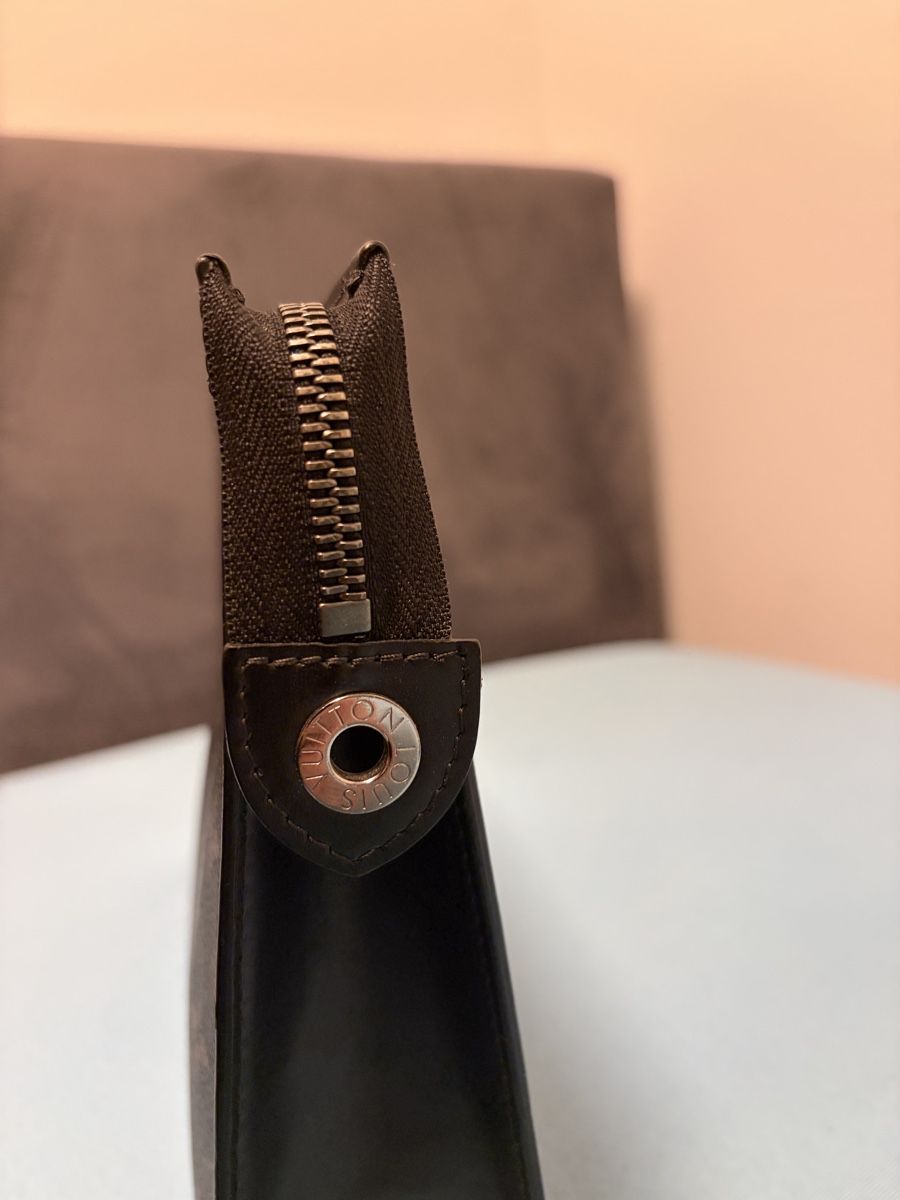 Louis Vuitton Custodie per cosmetici: Louis Vuitton Pochette Voyage MM – Nuovo (secondo la descrizione) da Baar venduto da pet_rw7w 7