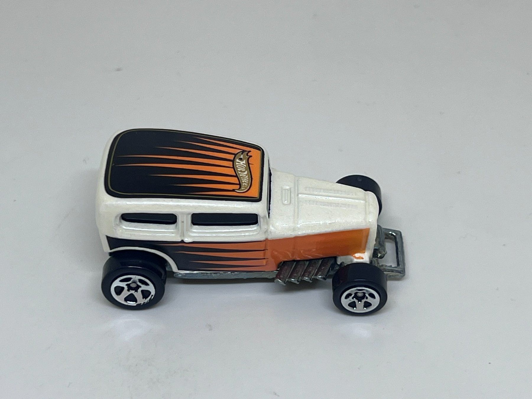 Hot Wheels Modellini d'auto: Hot Wheels Midnight Otto #50 – Usato da Wildegg venduto da LaaBoutique 1
