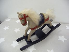 Pferd Schaukelpferd