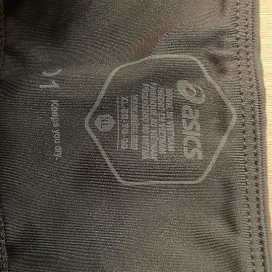 Asics Leggings: Leggings "Asics" de course " Taille 42 Neuf – Neu (gemäss Beschreibung) aus Genève von TradeCH 3