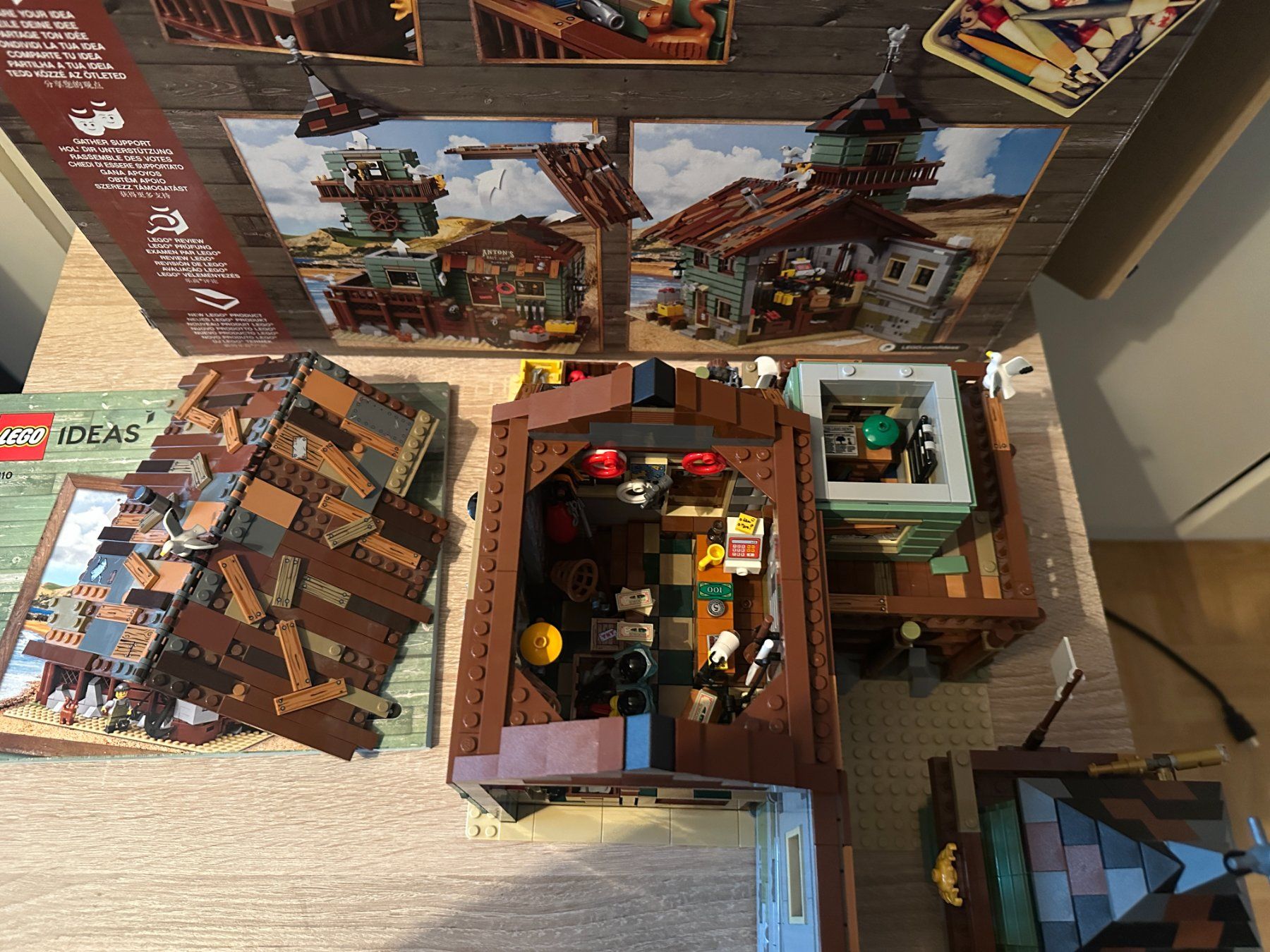 Lego Kit di costruzioni: LEGO 21310 Old Fishing Store – Usato da Basel venduto da Don-Angel 5