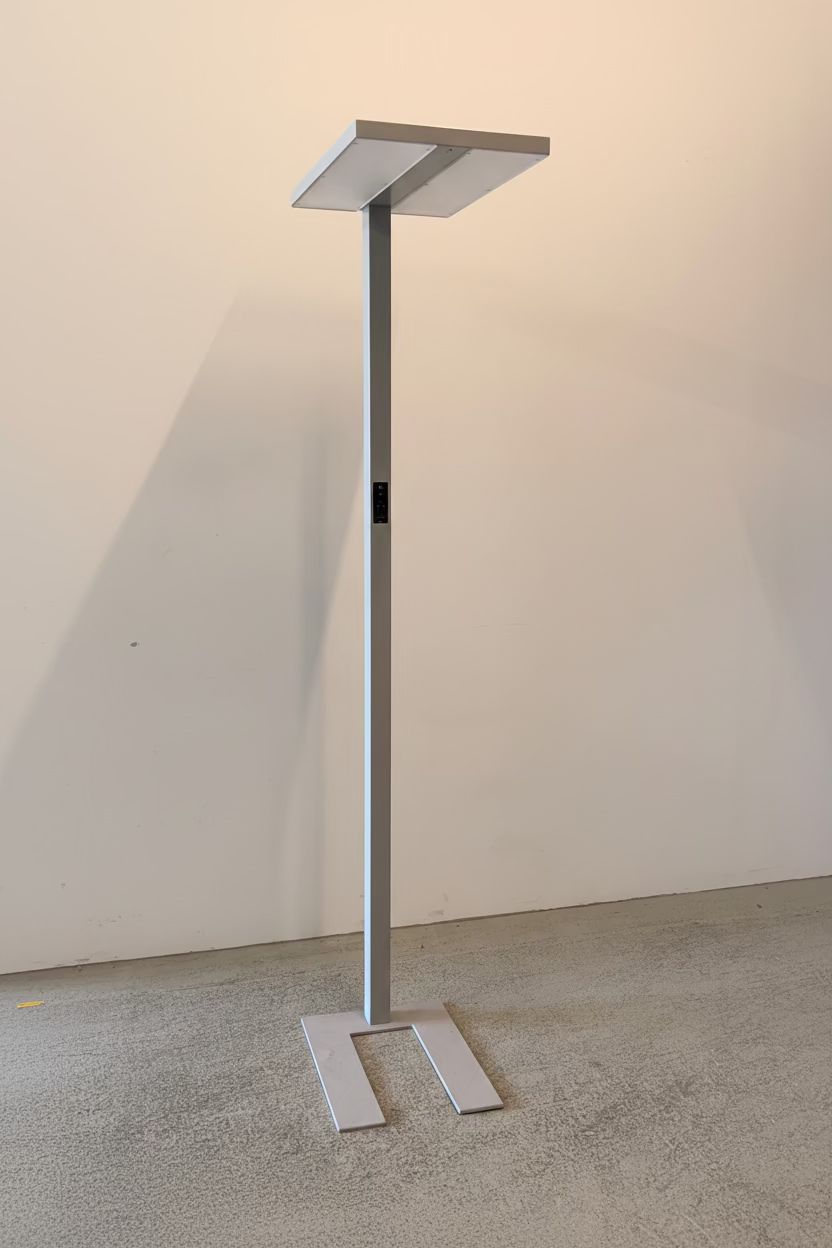 Lampes: JSL Classic U LED Stehleuchte – D'occasion à Affoltern am Albis par Zapro