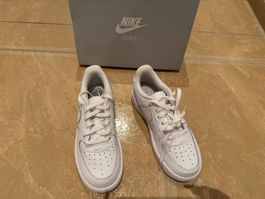 Nike Air Force One neue Sneakers, 32 NP 110 Fr