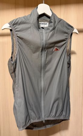 Café du Cycliste Edith Winddichte Weste Männer Grösse M