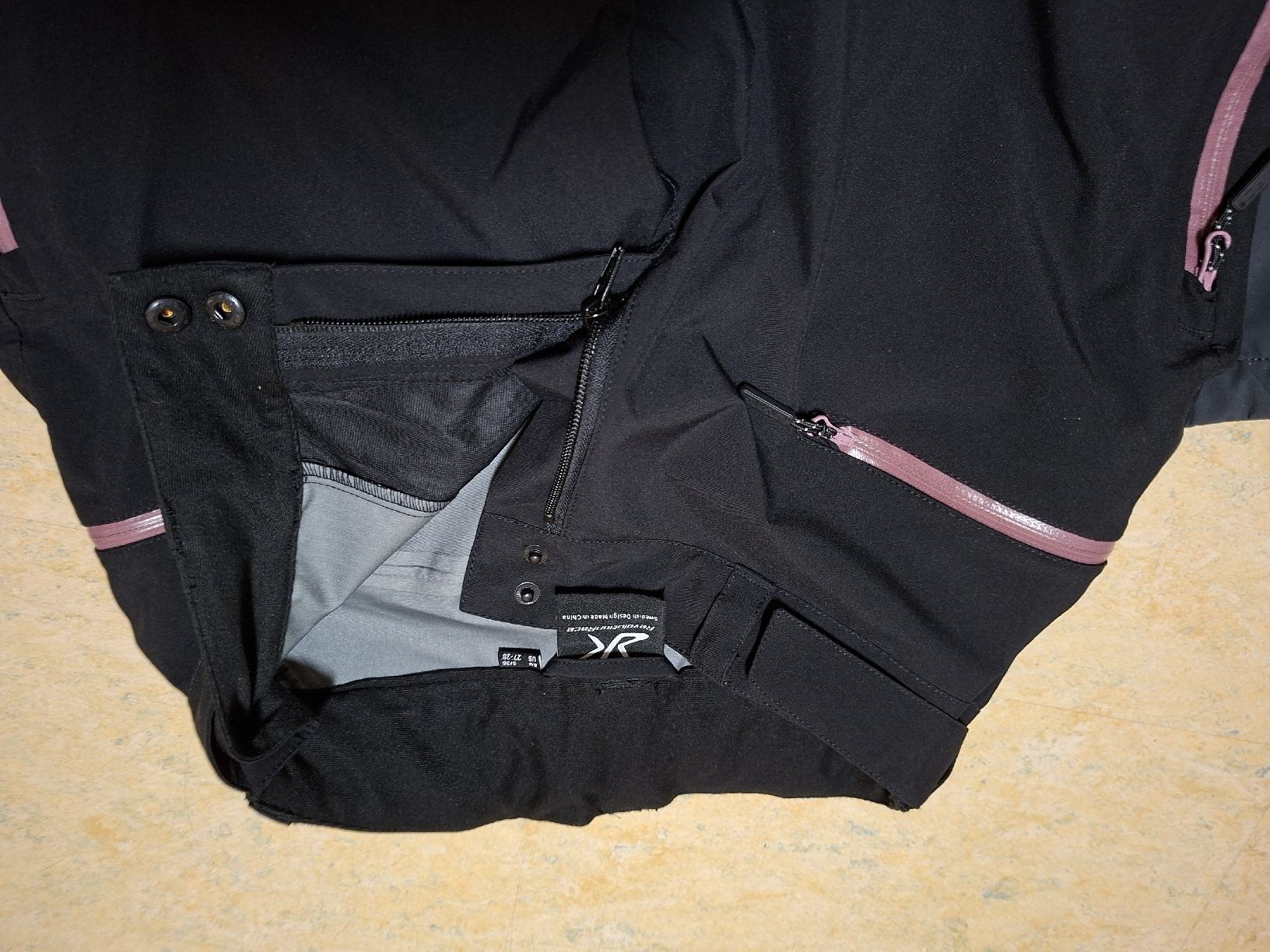 RevolutionRace Pantaloni: RVRC Allwetterhosen Gr. 36 – Nuovo (secondo la descrizione) da Giswil venduto da Buchs18 2