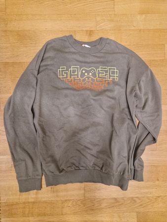 Pull H&M "Gamer" - Taille 170