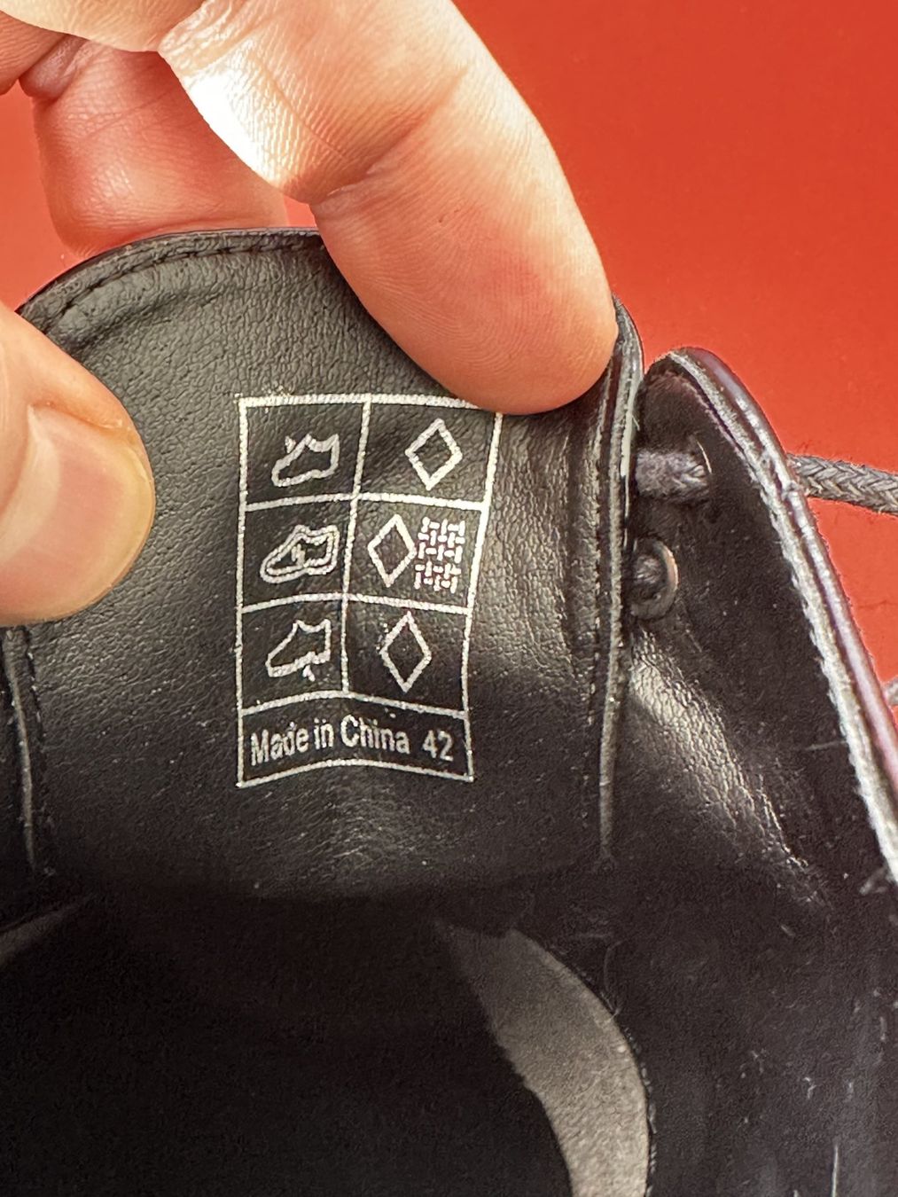 Zalando Scarpe da uomo: Lackschuhe Herren 42 schwarz – Usato da Winterthur venduto da Ricaston 2