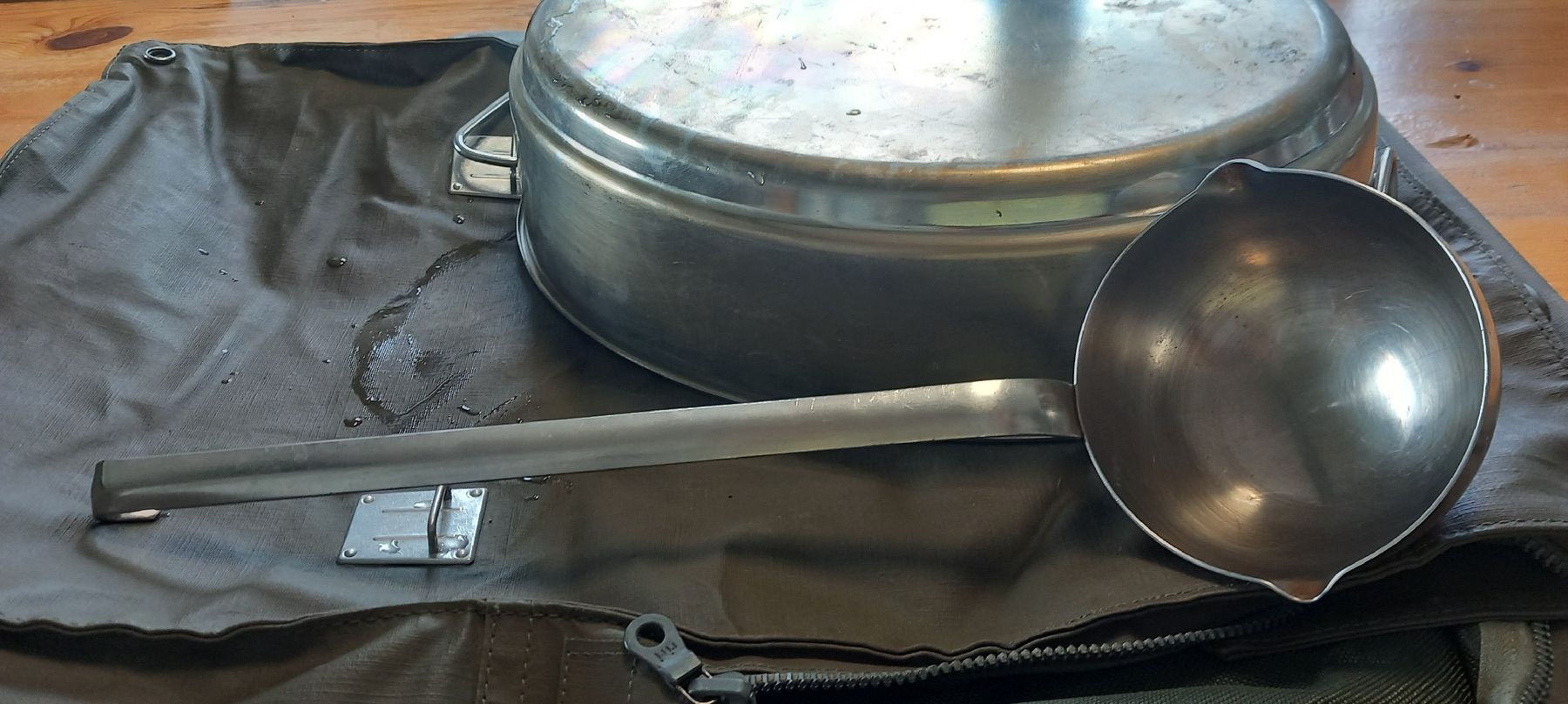 Cucine complete: Matériel Armee Suisse – Usato da Miecourt venduto da Marly1 4