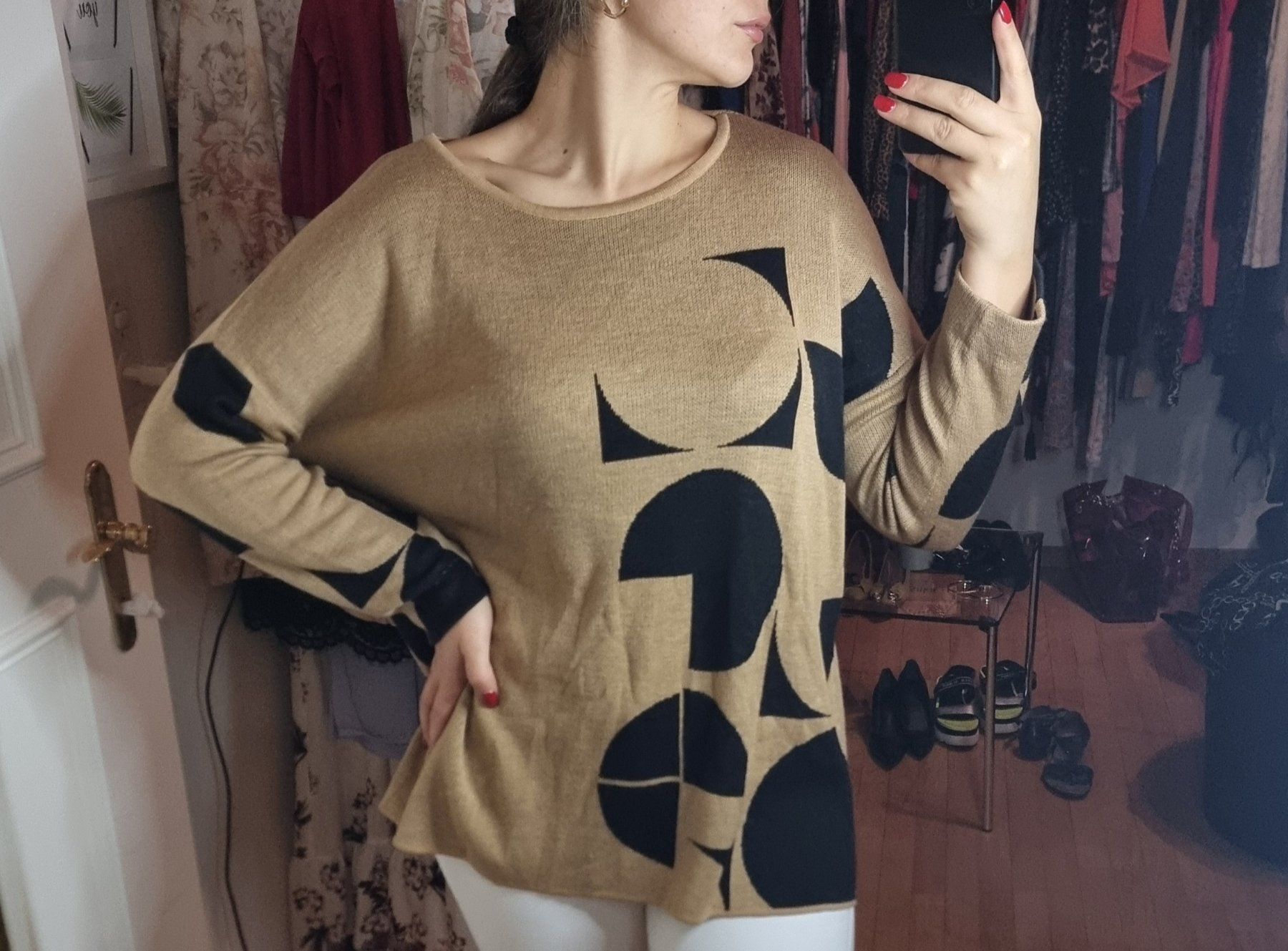 Maglioni & Felpe: Bequemer  Damenpullover, geometrisch, beige schwarz, Gr.50 – Usato da Wald ZH venduto da CapLux