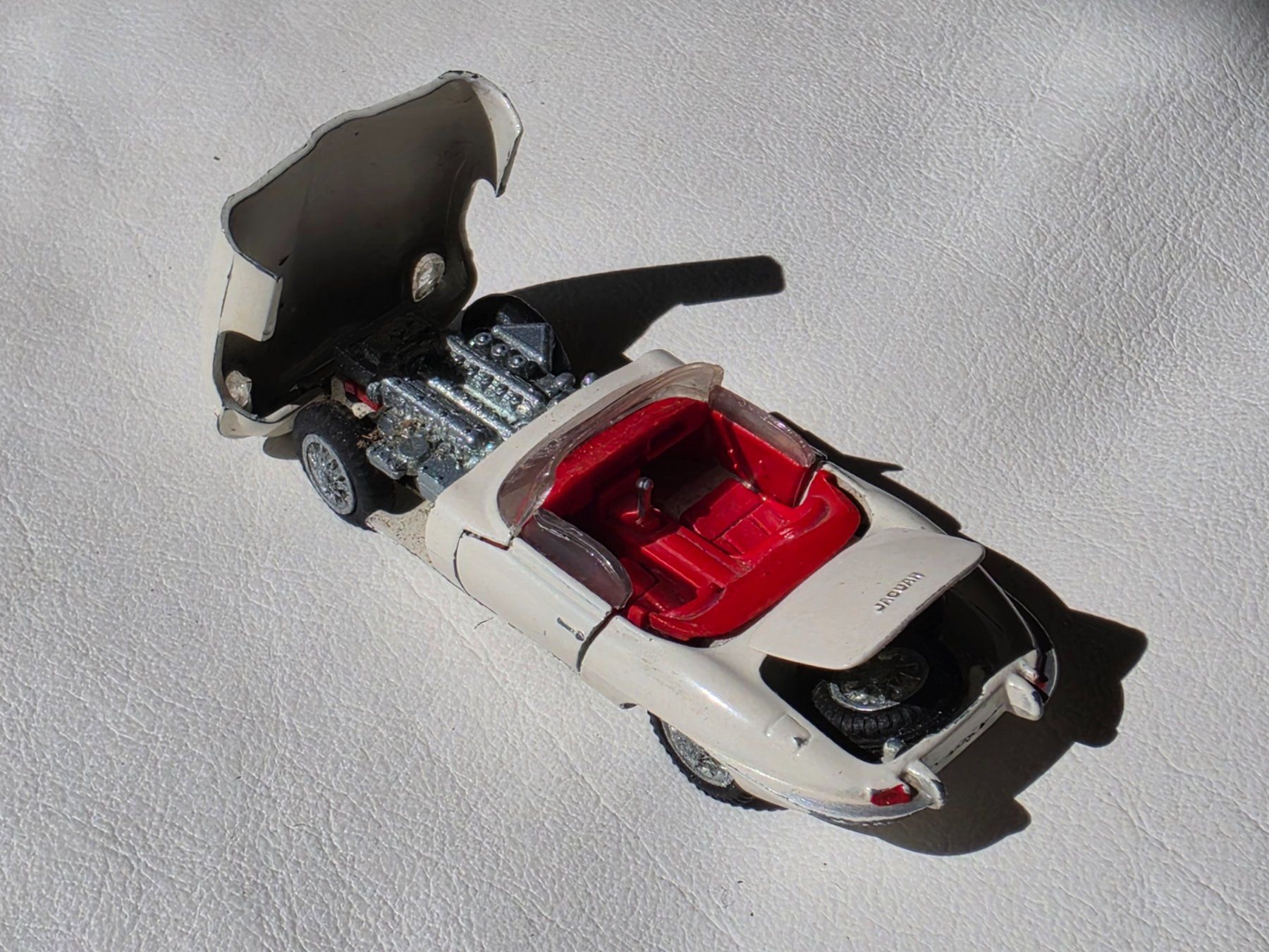 Tekno Voitures modèles: Tekno Denmark Jaguar "E" Type Modellauto Spielzeugauto – D'occasion à Fischbach-Göslikon par PitBullDoll 5