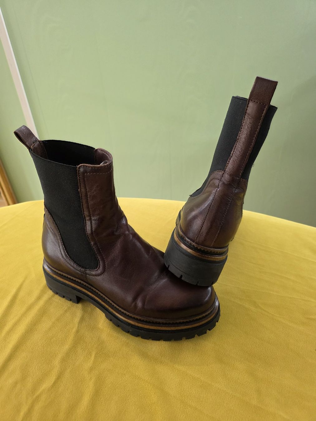 Mjus Scarpe da donna: MJUS LEDER Boots – Usato da Luchsingen venduto da durscheina 1