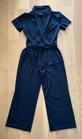 Dunkelblauer Jumpsuit von Betty Barclay