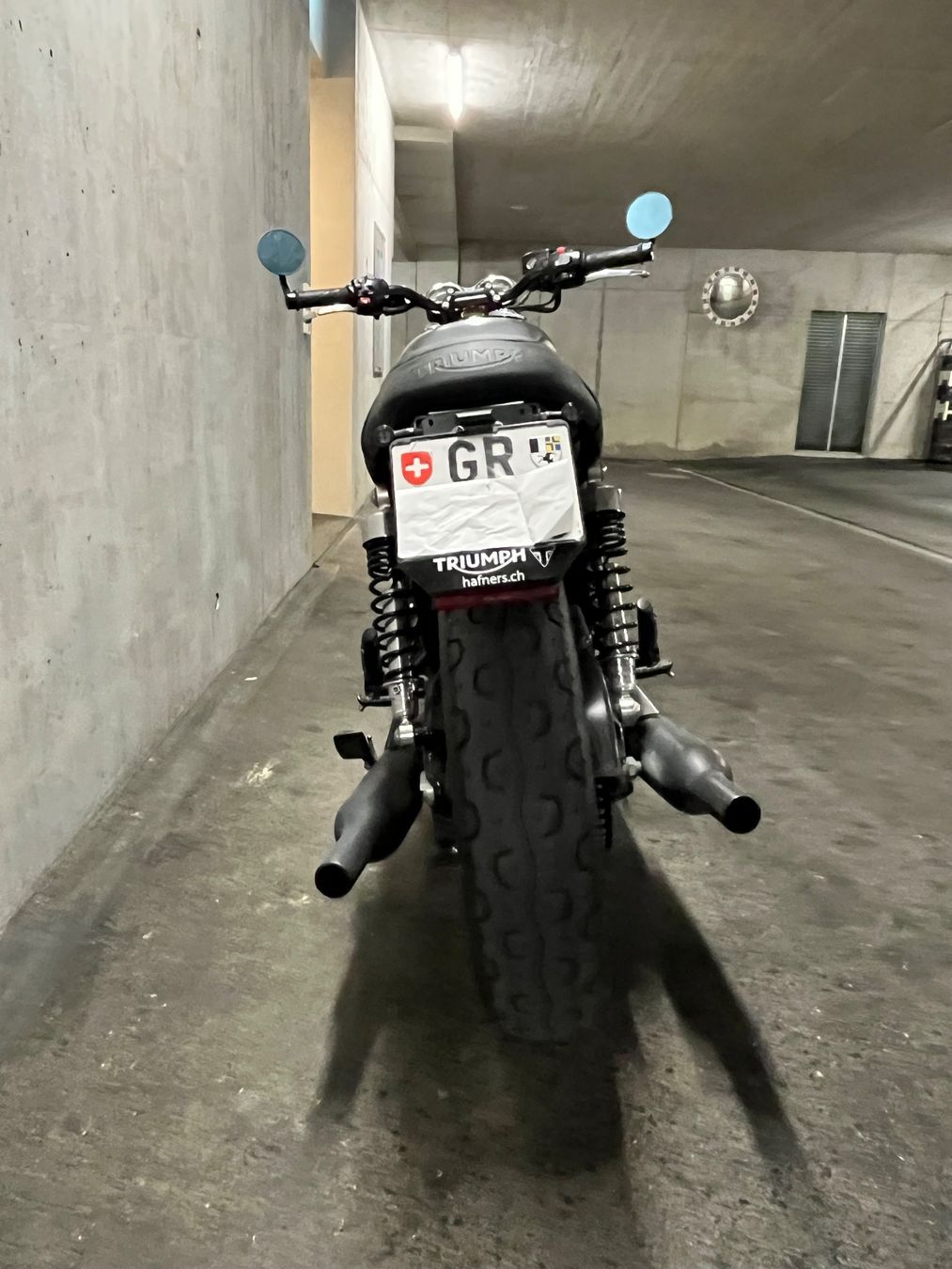 Triumph Strada: Triumph Bonneville T120 – Usato da Trin Mulin venduto da Grischunes 3