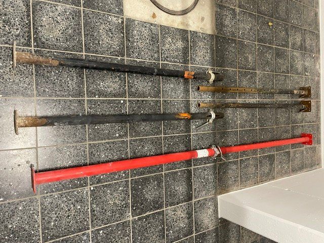 Tutti gli attrezzi: Schalungsstützen Set – Usato da Niederrohrdorf venduto da Jaegermeister1 3