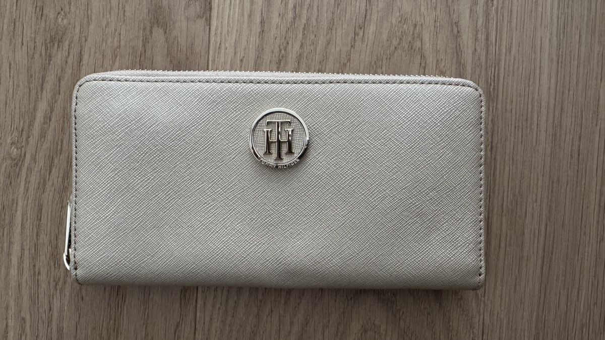 Tommy Hilfiger Portamonete: Portemonnaie Tommy Hilfiger – Nuovo (secondo la descrizione) da Rain venduto da Heike5284