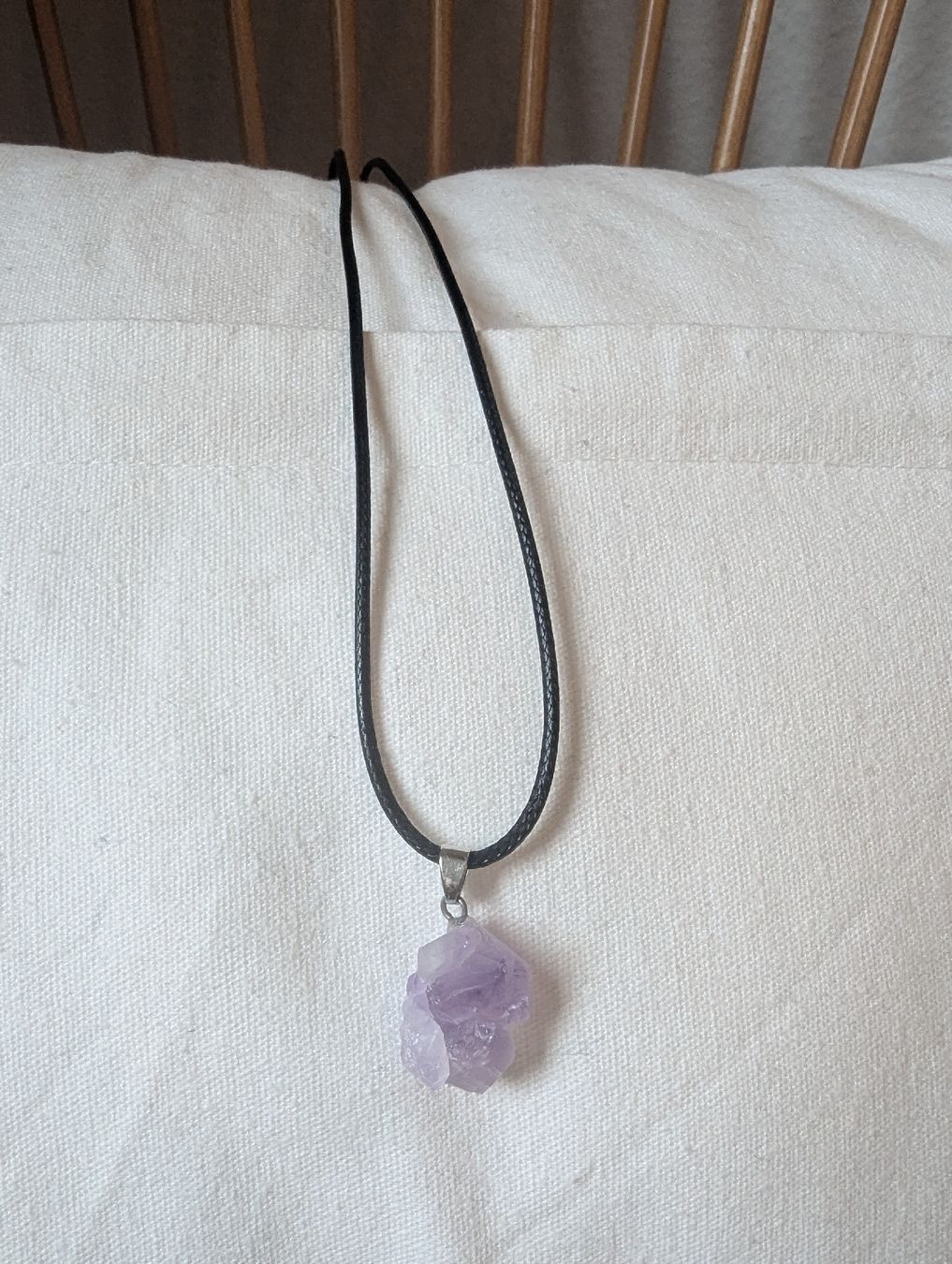 Ketten: Amethyst Crystal Necklace, Raw Stone Pendant, Boho Chic – Neu (gemäss Beschreibung) aus Schlieren von maseam