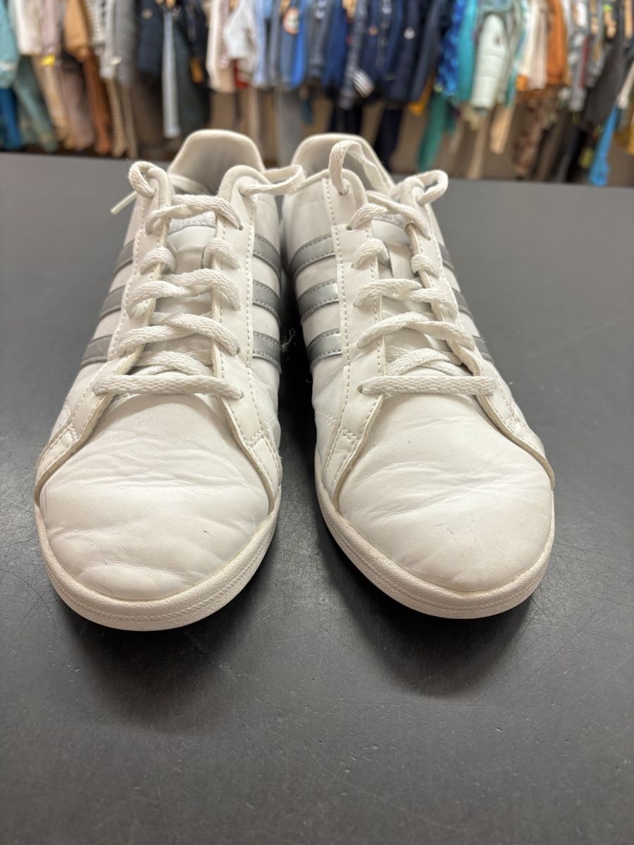 Adidas Chaussures femmes: Adidas Sneaker, Grösse 40 – D'occasion à Büren an der Aare par Nikito2001 3