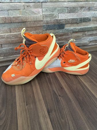 Nike Air Deldon Orange 