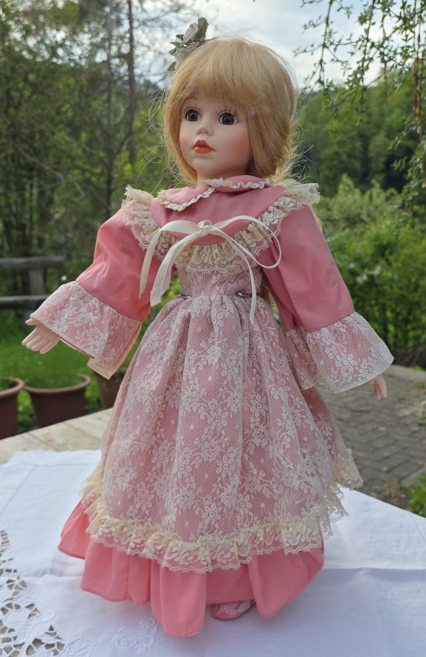 Bambole: Wunderschöne Puppe Marke Ho Mai – Usato da Wolfhalden venduto da Elisabeth_b