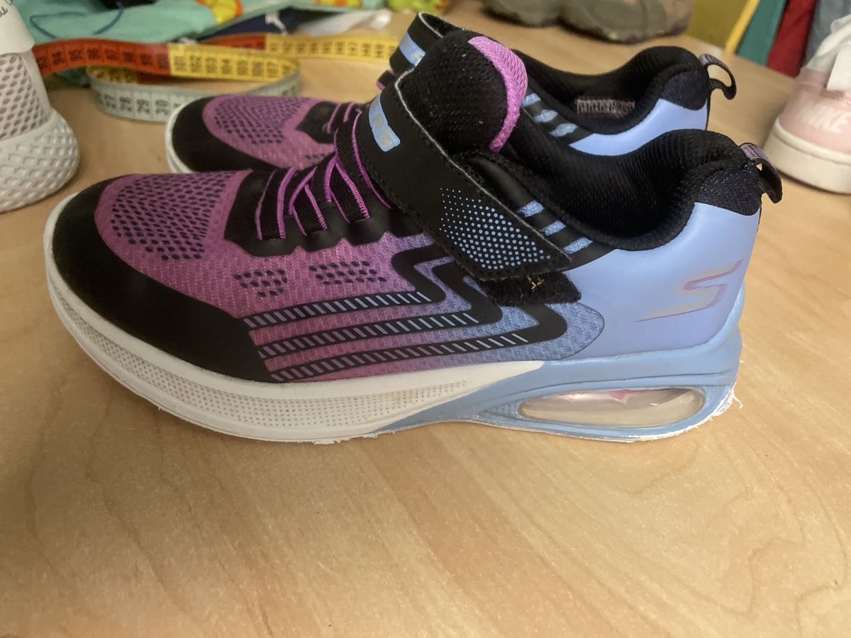 Skechers Scarpe per ragazze: Sketchers Turnschuhe Gr. 34 – Usato da Obergerlafingen venduto da cabo4