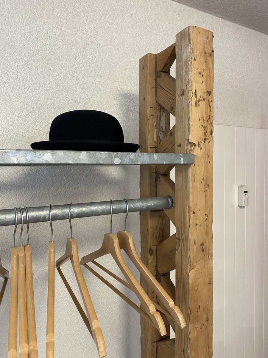 Guardaroba: Handgefertigte Garderobe (Unikat) – Nuovo (secondo la descrizione) da Safnern venduto da Pe_ei 4