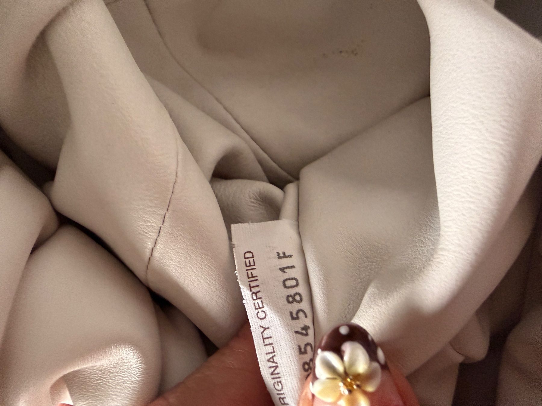 Bottega Veneta Sacs femmes: Bottega Veneta Handtasche – Neuf (Voir description) à Zürich par cha_y9x8 8