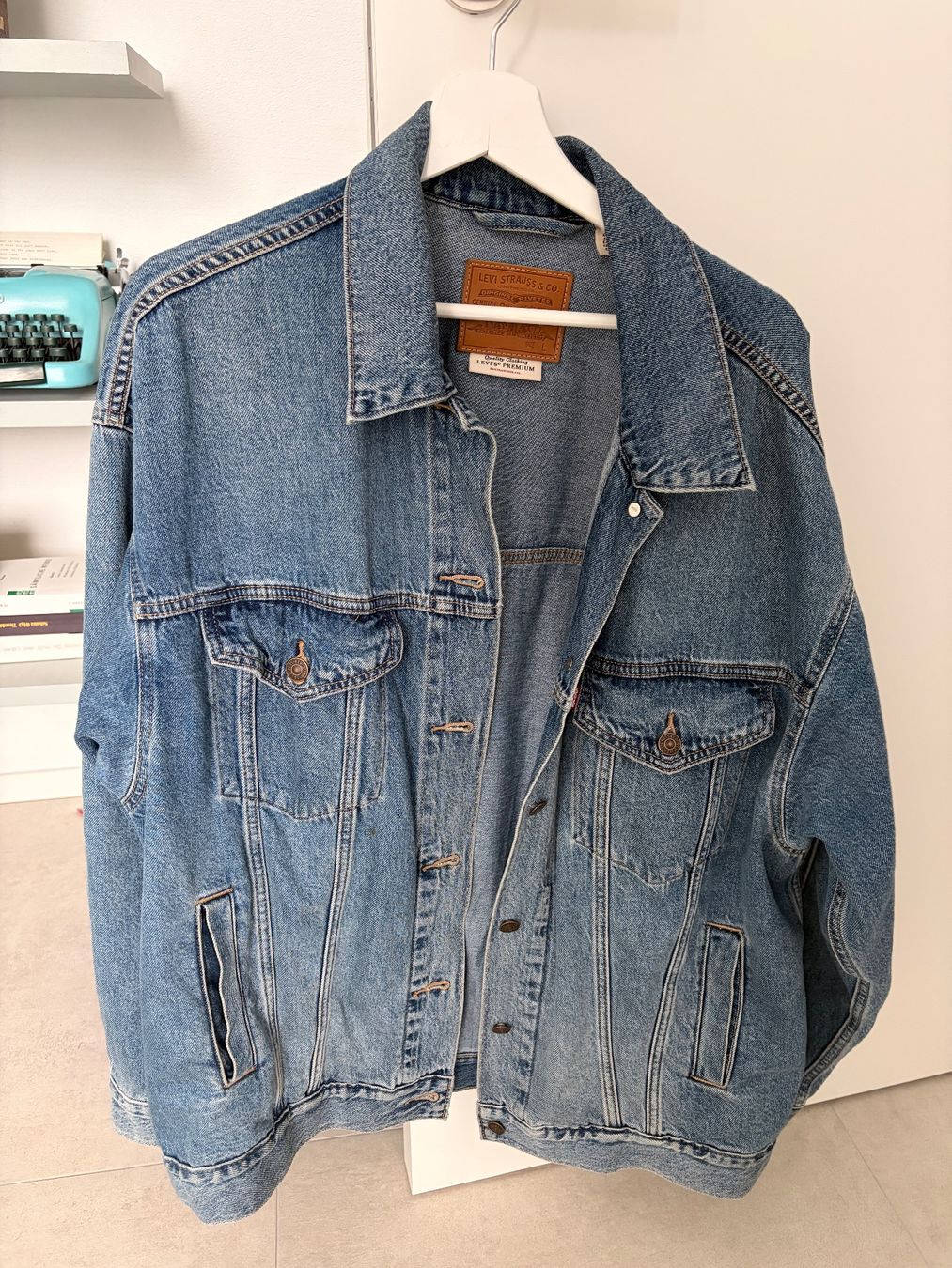 Levi's Giacche: Levi‘s oversized Jeansjacke – Usato da Luzern venduto da ram_n6lr 2